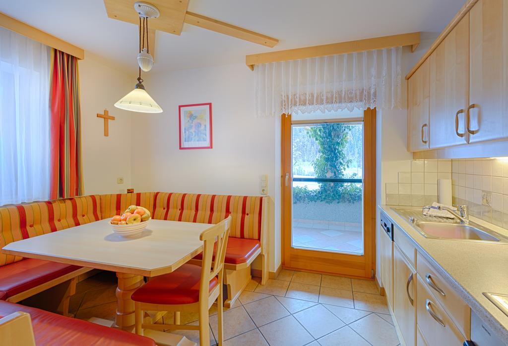 Ferienwohnungen Schwabhof Kleinarl Zimmer foto